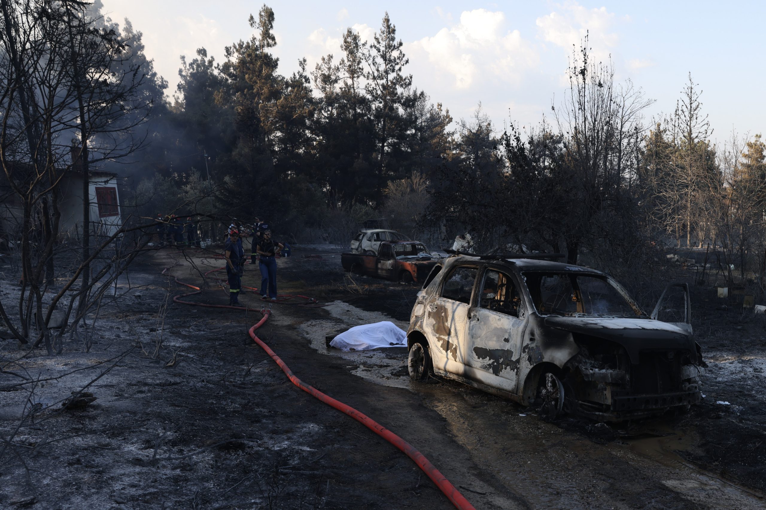 Εντοπίστηκε και δεύτερη σορός μετά τη φωτιά στο Ωραιόκαστρο Θεσσαλονίκης