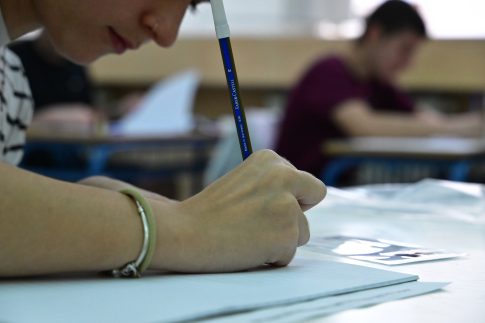 Γυναικοκτονία στην Καλαμάτα: Πορεία απόψε στη μνήμη της Βασιλικής – Τι ερευνούν οι Αρχές