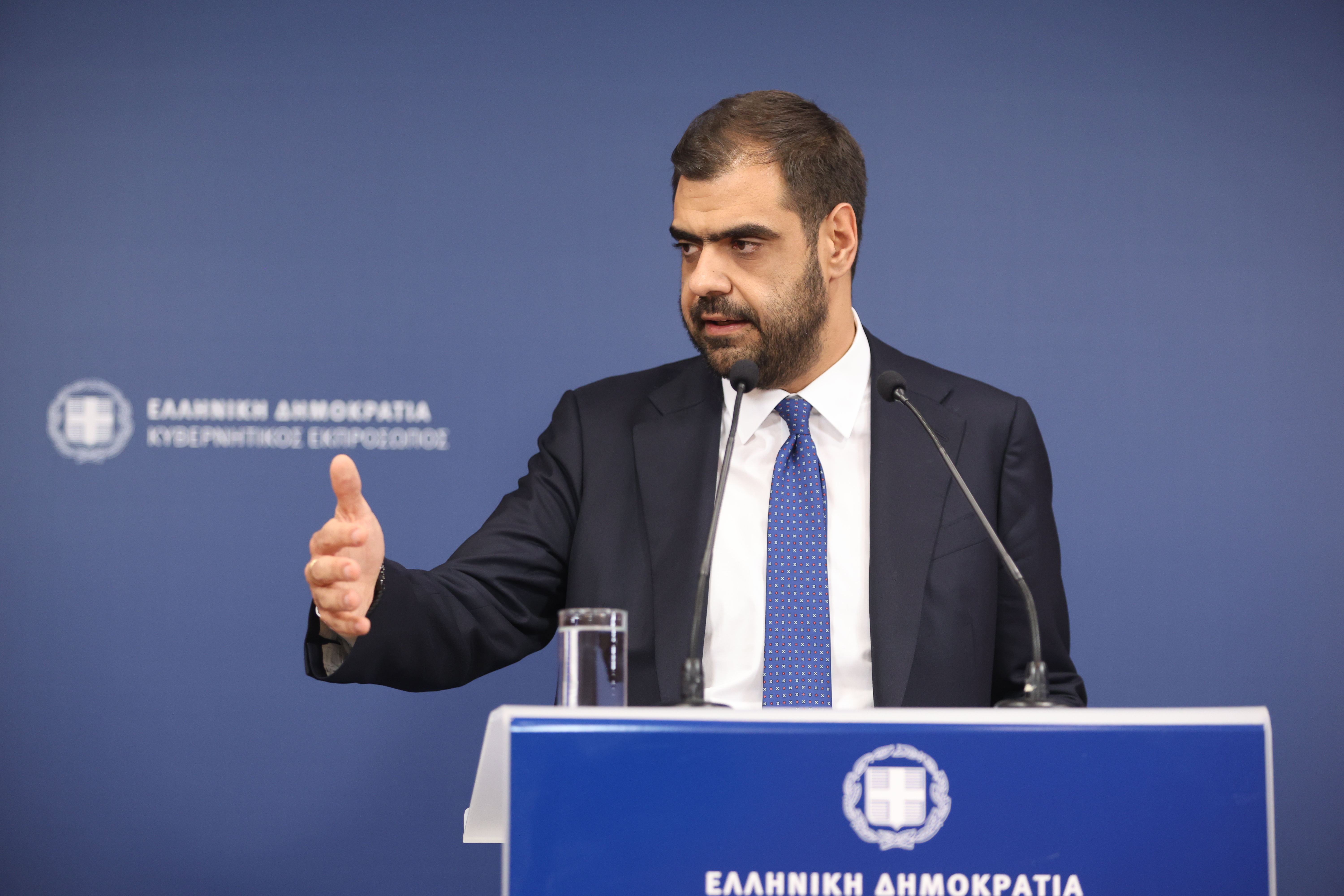Μαρινάκης: Μεγαλύτερη έμφαση στη μεσαία τάξη, στις μικρομεσαίες επιχειρήσεις, στους συνεπείς και τις οικογένειες