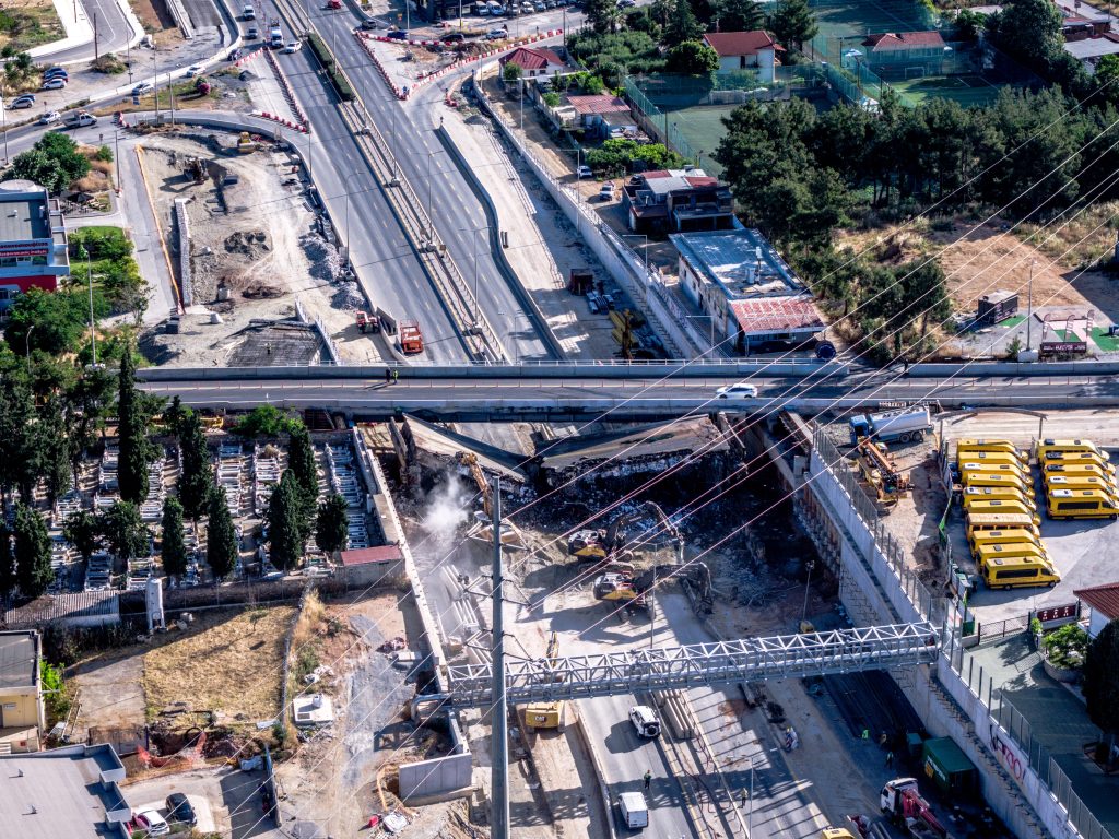 Θεσσαλονίκη-Flyover: Σε εξέλιξη η κατεδάφιση της γέφυρας Πανοράματος-Σε ισχύ κυκλοφοριακές ρυθμίσεις
