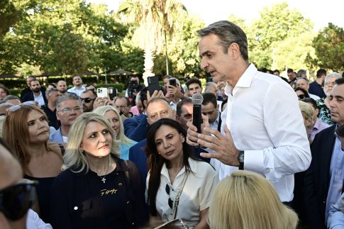 Θάνος Πλεύρης από τα Χανιά: Σύντομα οι ανακοινώσεις για προσωρινή δομή μεταναστών στο Ηράκλειο