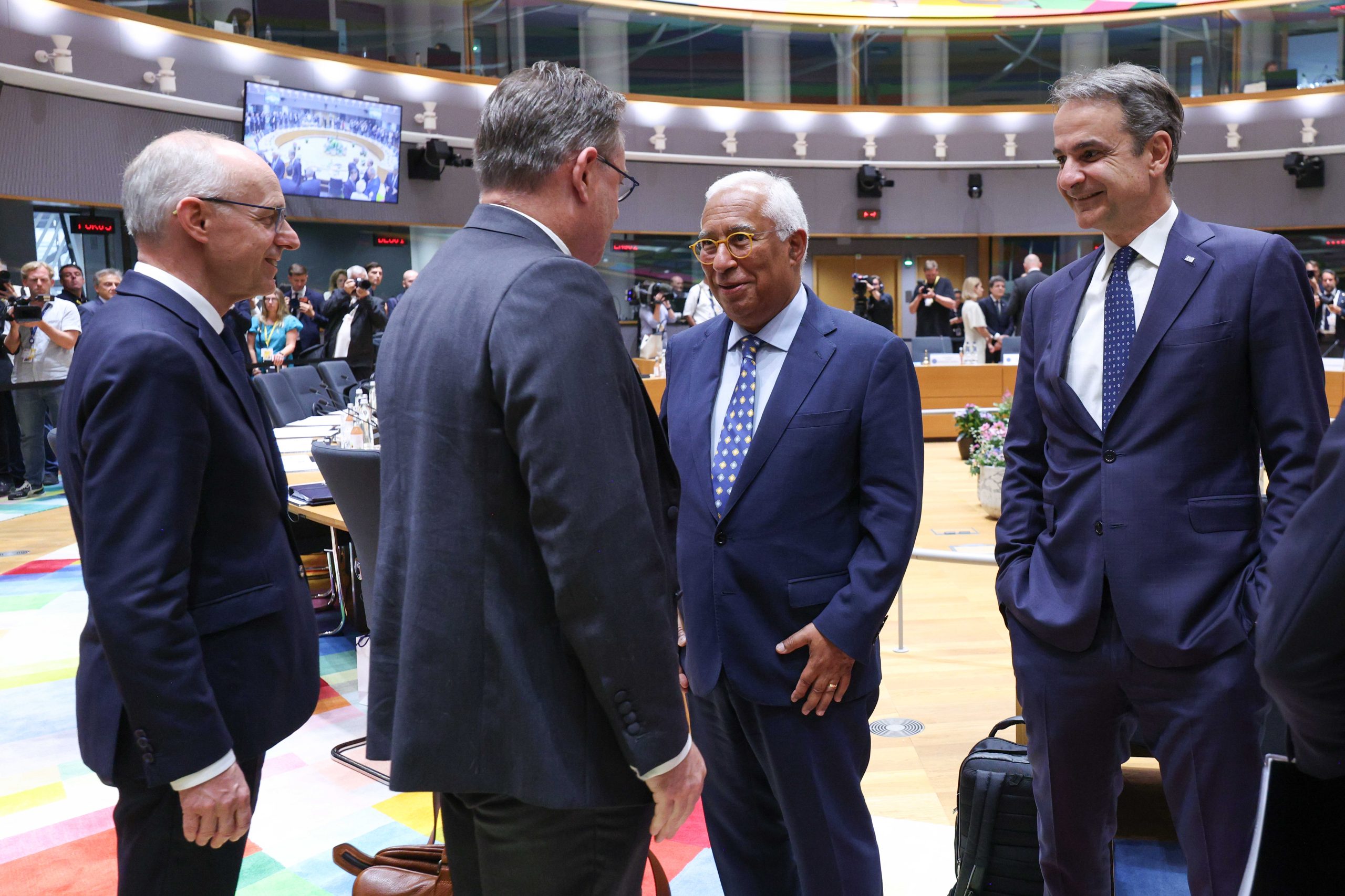Δεύτερη ημέρα Συνόδου Κορυφής: Επίκεντρο ο νέος ευρωπαϊκός προϋπολογισμός – Το μήνυμα που θα μεταφέρει ο Κ. Μητσοτάκης στους ομολόγους του