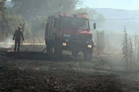 Λέσβος: Επί ποδός η Πυροσβεστική για διάσωση Βέλγου τουρίστα στον καταρράκτη Μαν Κάτσα