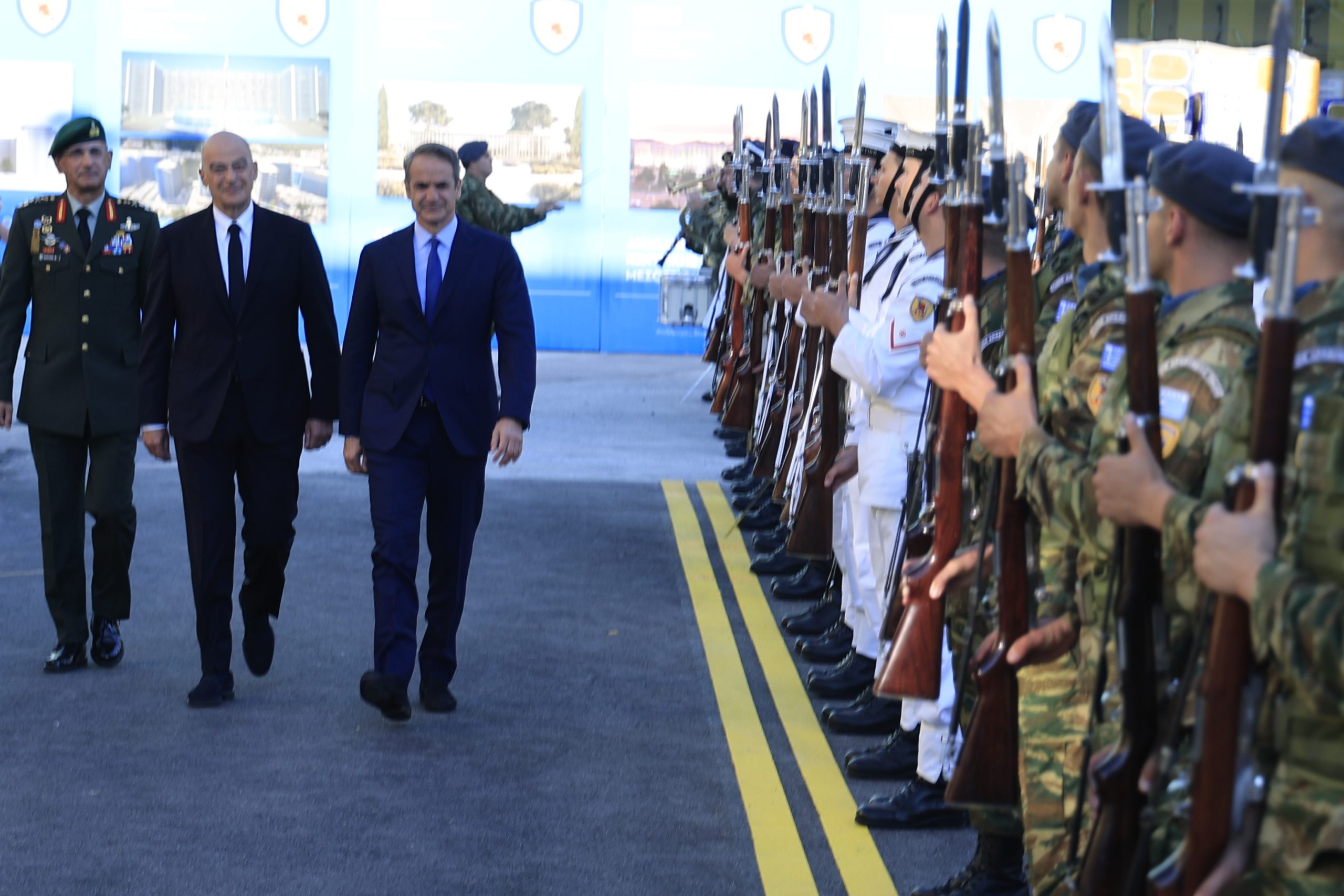 Live: Η παρουσίαση του νέου κτηρίου Διεύθυνσης Πληροφορικής και Κυβερνοχώρου του ΥΕΘΑ από Μητσοτάκη και Δένδια