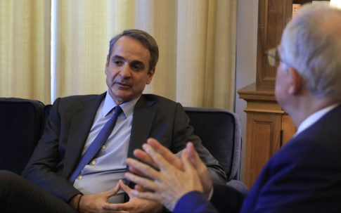 Τα SUV «εξαφανίζουν» θέσεις στάθμευσης στις ευρωπαϊκές πόλεις – Έως και 14% λιγότερες θέσεις έως το 2040