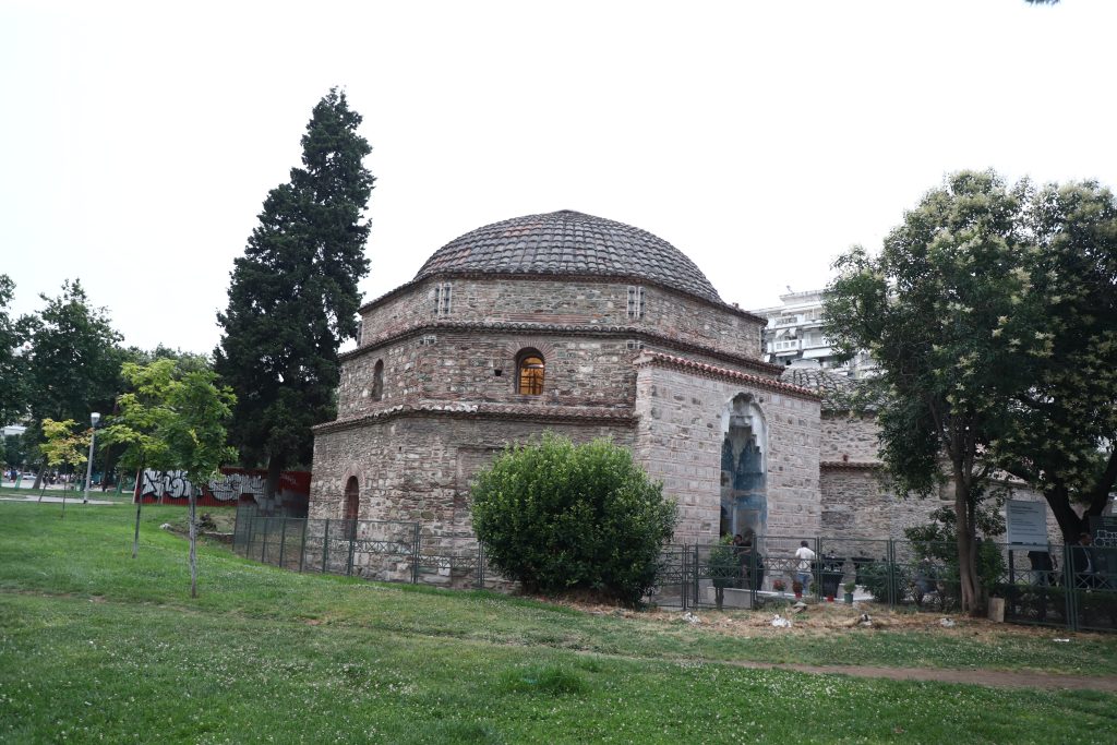 Το Μπέη Χαμάμ άνοιξε ξανά– Λ. Μενδώνη: «Τα Λουτρά Παράδεισος μπορεί να μη λειτουργούν ως λουτρά, αλλά να ευχηθούμε να λειτουργούν ως παράδεισος»