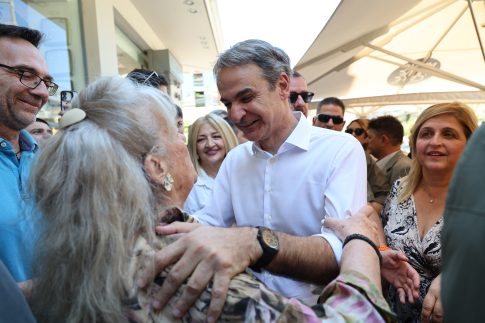 Καρμπόλα με 6 οχήματα στην Αθηνών – Τριπόλεως με εμπλοκή και ασθενοφόρου