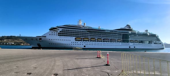 Κρήτη: Δύο κρουαζιερόπλοια στα λιμάνι της Σούδας – Περισσότεροι από 4.000 επισκέπτες στα Χανιά