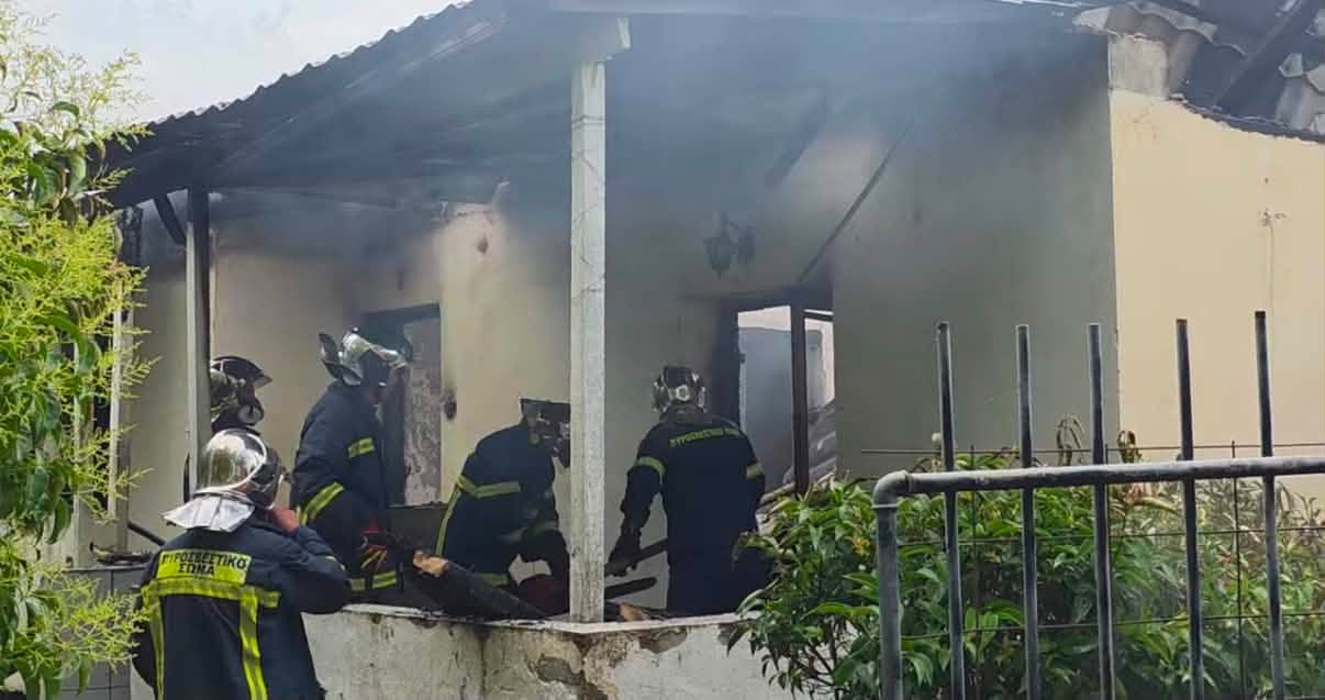 Γρεβενά: Απανθρακωμένη σορός εντοπίστηκε μετά από φωτιά σε σπίτι στον Δεσπότη