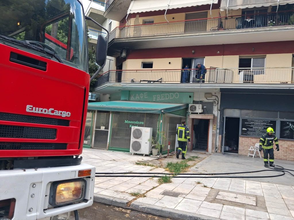 Πυρκαγιά σε διαμέρισμα στις Σέρρες: Στο Νοσοκομείο με εγκαύματα ηλικιωμένος – Τον έσωσε ο εγγονός του