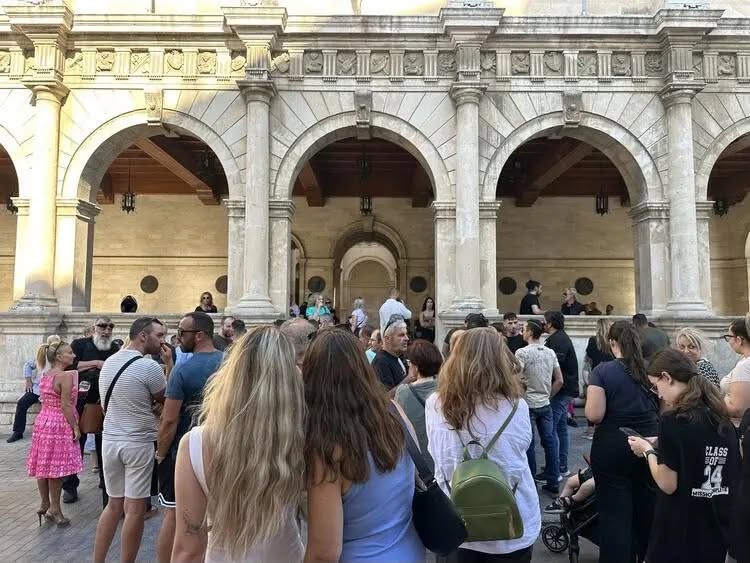 Ηράκλειο: Ένταση στο Δημοτικό Συμβούλιο για το Μεταναστευτικό – Nέα λέμβος με μετανάστες έφτασε στο Νότο