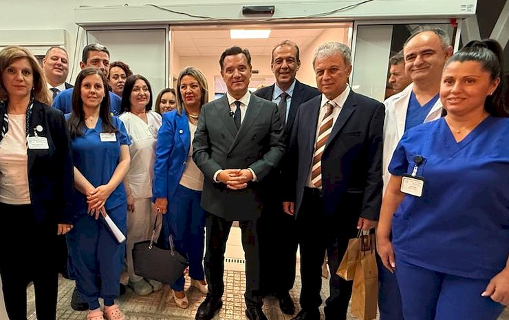 Περιοδεία του υπουργού Υγείας σε υγειονομικές μονάδες της Κα