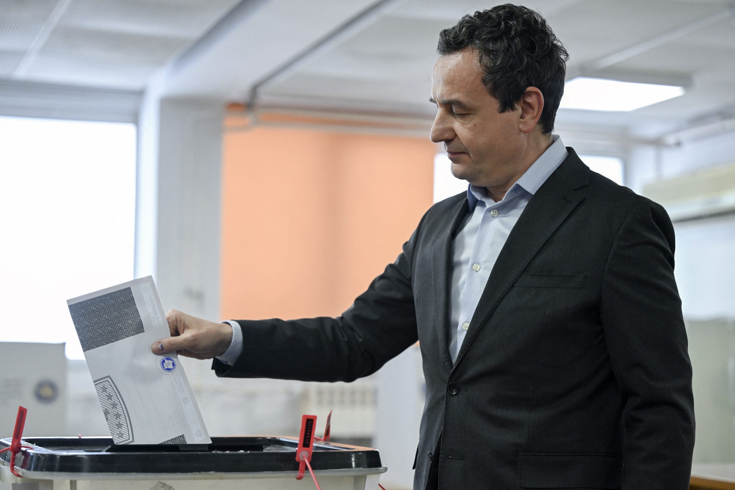 Σερβία-Κόσοβο: Νίκη, χωρίς αυτοδυναμία για το κόμμα του Αλμπ