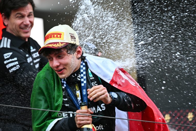 Formula 1: Nέος «πρίγκιπας» στο Μονακό ο Αντονέλι – Πέμπτη σερί νίκη για τον 19χρονο Ιταλό οδηγό