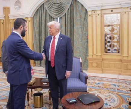 Πεζεσκιάν: Έκκληση για διεύρυνση της διακυβέρνησης στο Ιράν – Διέψευσε φήμες περί παραίτησής του