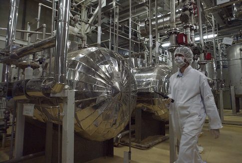 Υπό έλεγχο η πυρκαγιά στα Αμπελάκια Σαλαμίνας