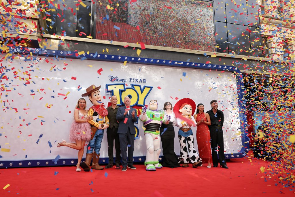 Τομ Χανκς: Η νέα ταινία Toy Story 5 αναδεικνύει τον «τρόμο» του εθισμού των παιδιών στις οθόνες