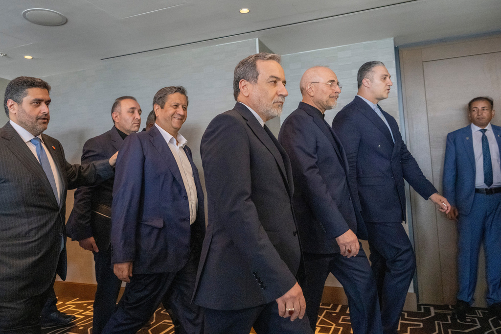 Ελβετία: Αποχώρηση της ιρανικής αντιπροσωπείας απο τον χώρο των διαπραγματεύσεων μετά από σχόλια του Τραμπ