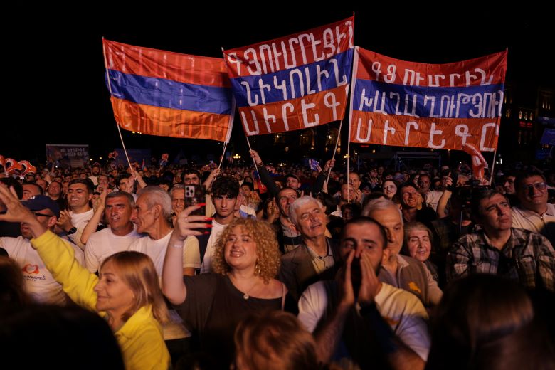 Εκλογές στην Αρμενία: Ο Πασινιάν οδεύει σε νέα θητεία με ισχ