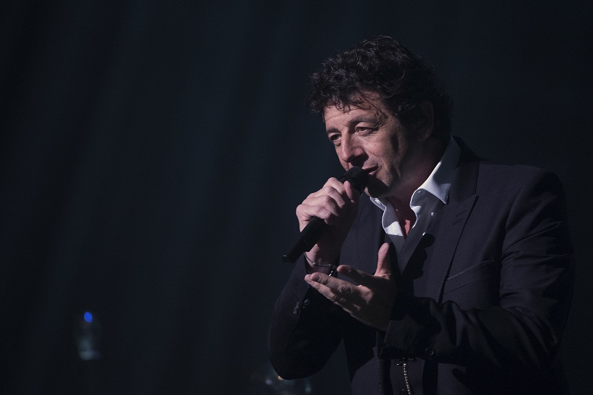 Γαλλία – Υπόθεση Patrick Bruel: Παρατάθηκε για 24 