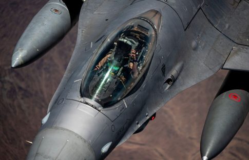 <strong>Η ΕΕ εκφράζει την πλήρη αλληλεγγύη της στη Σουηδία και τη Λετονία για τη δολιοφθορά σε υποθαλάσσιο καλώδιο οπτικών ινών στη Βαλτική</strong>