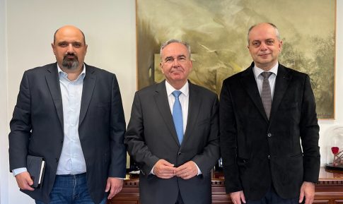 Άκης Τσαρούχης: «Το χωροταξικό για τον τουρισμό χρειάζεται περισσότερη διαβούλευση – Η Σκιάθος <strong>δεν έχει τα ίδια χαρακτηριστικά</strong> με την Κέρκυρα»