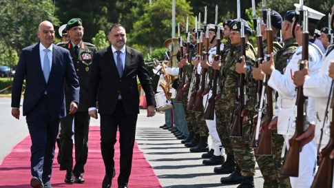 Νέα μελέτη συνδέει τη νόσο του Πάρκινσον και την άνοια με τα νανοπλαστικά