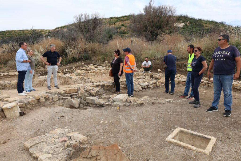 Οι αρχαιότητες και το υπέδαφος αλλάζουν τα χρονοδιαγράμματα στην ολοκλήρωση του παραλιακού άξονα Μαρώνειας – Έβρου