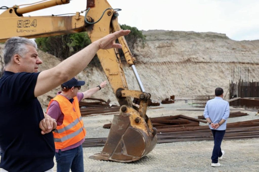 Οι αρχαιότητες και το υπέδαφος αλλάζουν τα χρονοδιαγράμματα στην ολοκλήρωση του παραλιακού άξονα Μαρώνειας – Έβρου