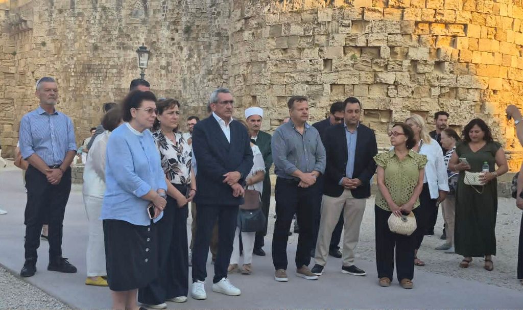 Ρόδος: Παράδοση τριών εμβληματικών έργων πολιτισμού από τη Λίνα Μενδώνη