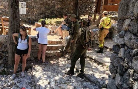 Φωτιά στη Ροδόπη: 5 αεροσκάφη, 42 πυροσβέστες, και δασοκομάτος, απεσόβησαν τα χειρότερα