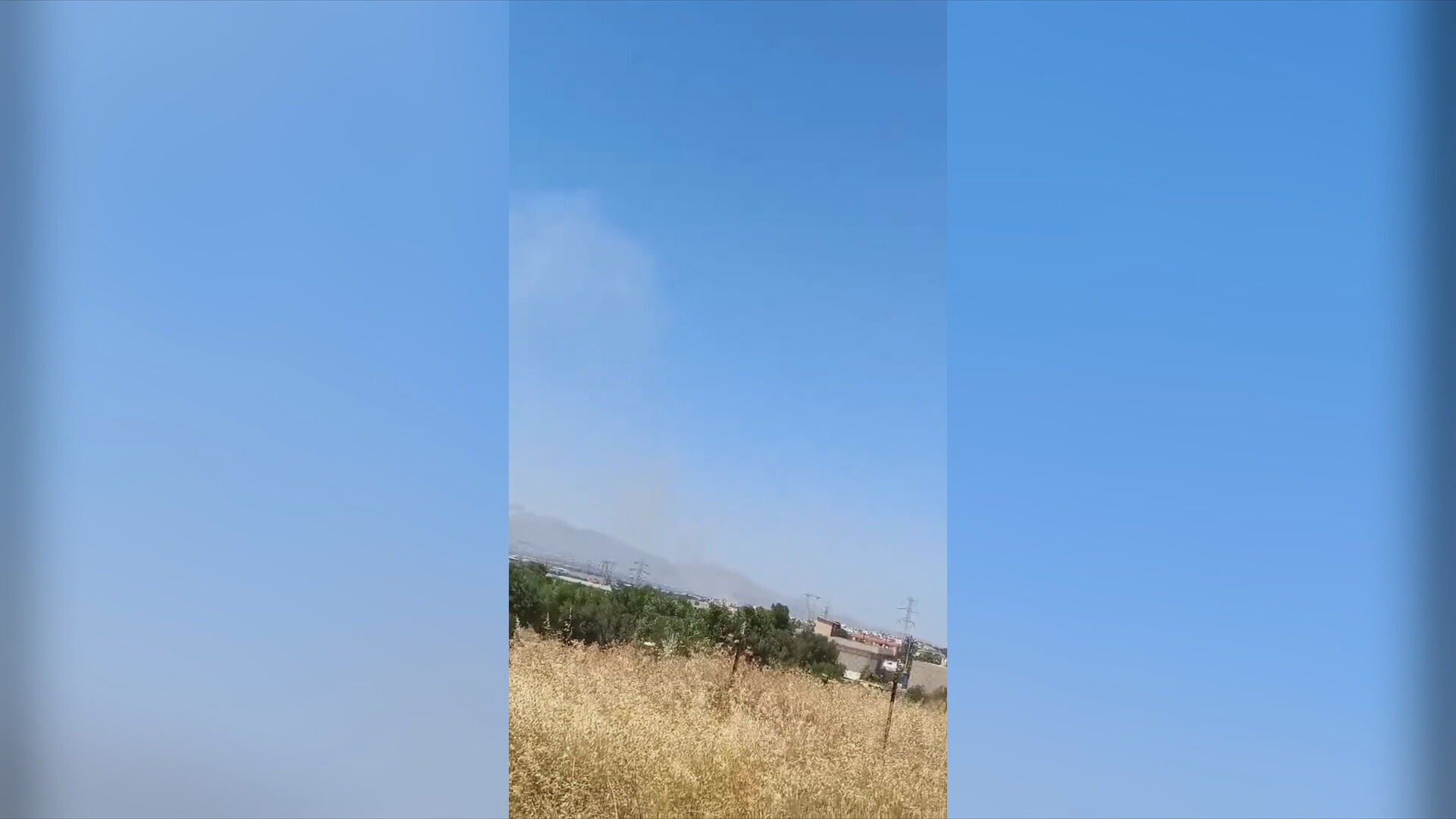 Φωτιά στα Σπάτα – Μεγάλη κινητοποίηση της Πυροσβεστικής Φωτιά στα Σπάτα – Μεγάλη κινητοποίηση της Πυροσβεστικής