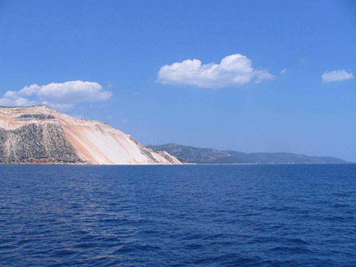 Εν πλω κινητοποίηση για την προστασία του Παγασητικού και κατά του FSRU ARGO