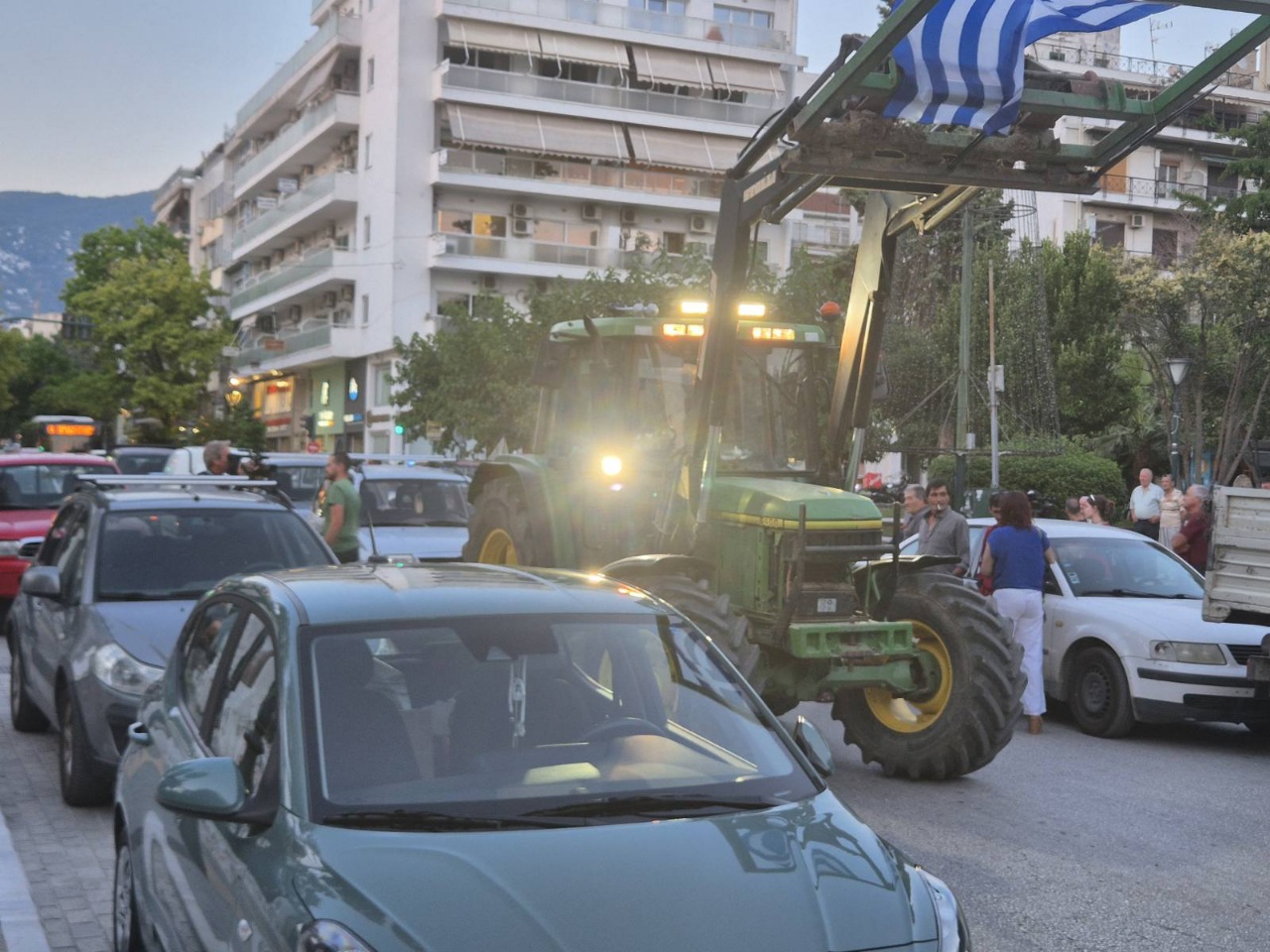 Βόλος: Μηχανοκίνητη πορεία αγροτών, κτηνοτρόφων και αλιέων – Έως το τέλος Ιουνίου οι σημαντικές πληρωμές λέει το υπ. Αγροτικής Ανάπτυξης