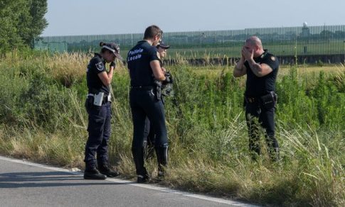Βρέθηκαν πυρομαχικά σε θαλάσσια περιοχή του Λουτρακίου