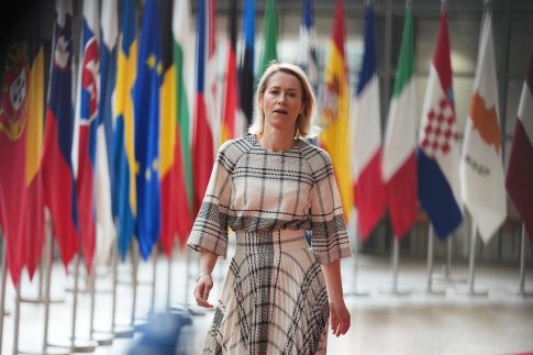 Στη δομή της Σάμου μεταφέρθηκαν 300 μετανάστες από την Κρήτη – Αντιδράσεις από τις τοπικές Αρχές