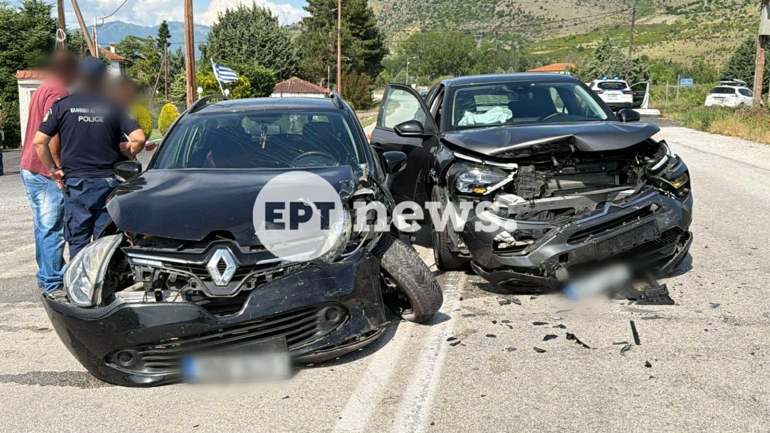 Σοβαρό τροχαίο με σφοδρή σύγκρουση δύο επιβατικών Ι.Χ. στην Καστοριά – Στο νοσοκομείο δύο άτομα