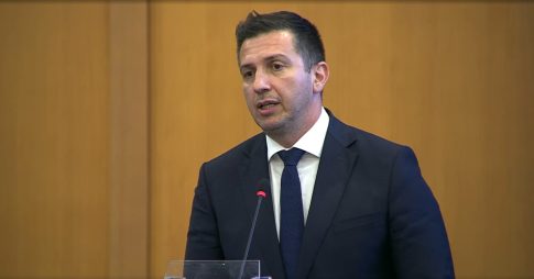 <strong>Πανελλήνιος Διαγωνισμός Φωτογραφίας με θέμα:</strong> <strong>«I love Volos – </strong><em><strong>Christmas Edition</strong></em><strong>» 2023</strong>