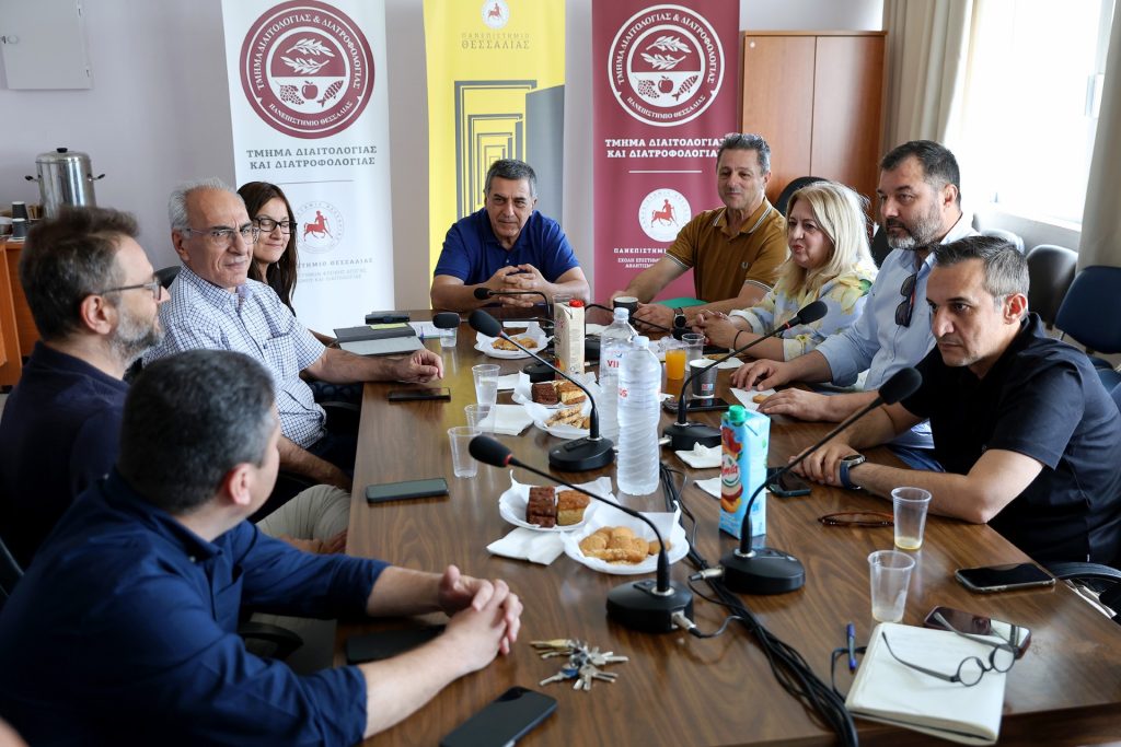 Επίσκεψη Κουρέτα στην Σχολή Επιστημών Φυσικής Αγωγής στα Τρίκαλα