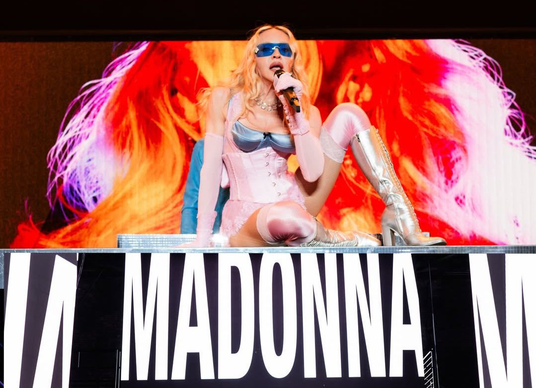 Μίνι συναυλία – έκπληξη από τη Madonna: Ξεσήκωσε τη Νέα Υόρκη λίγο πριν την κυκλοφορία του νέου άλμπουμ της
