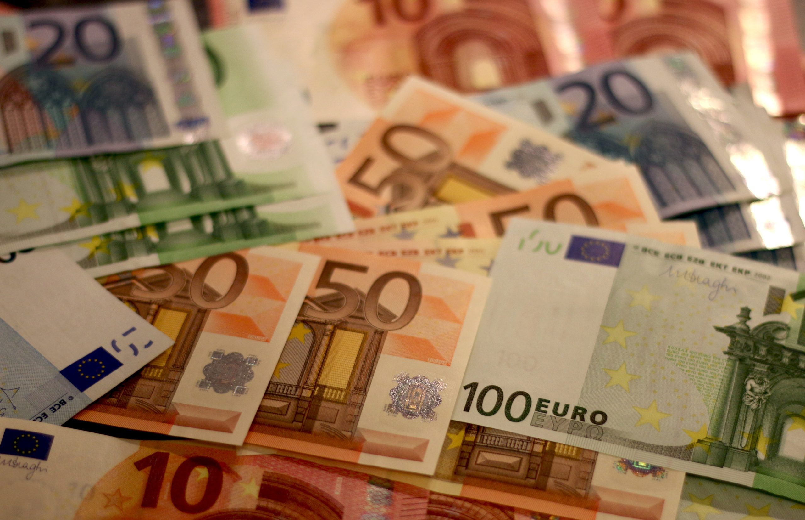 Αύριο η πρόωρη πληρωμή δόσεων ύψους 6,94 δισ. ευρώ από το δάνειο του πρώτου μνημονίου