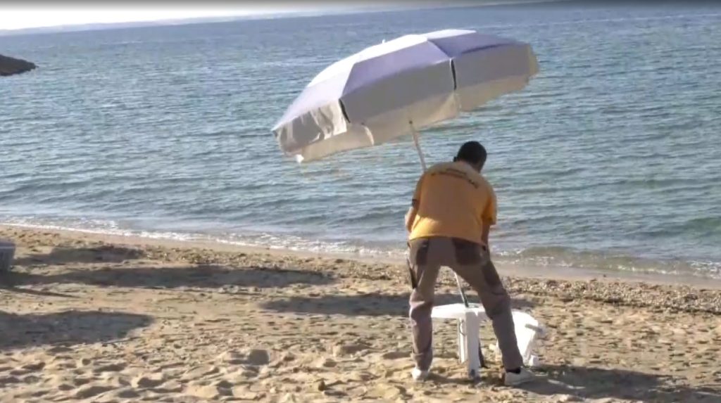 Χαλκιδική: Επιχείρηση «σκούπα» στις παραλίες της Νέας Προποντίδας