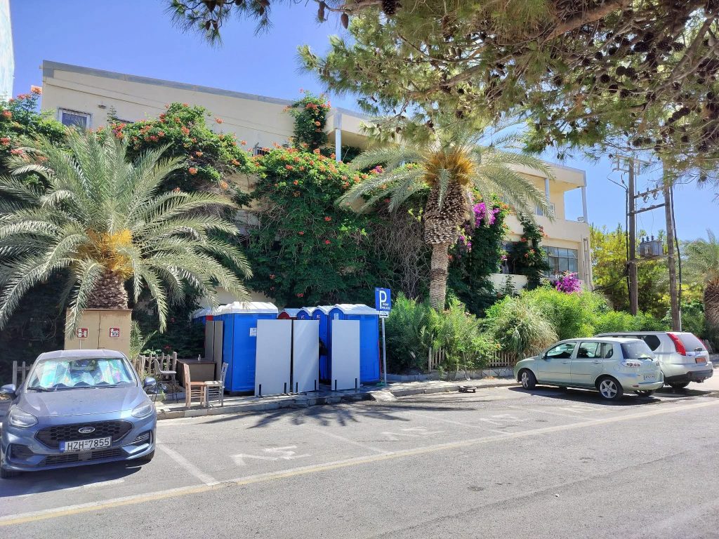 Νέα άφιξη 41 μεταναστών στο Ηράκλειο – Ακραίος συνωστισμός στο παλιό «ψυγείο» με 459 άτομα