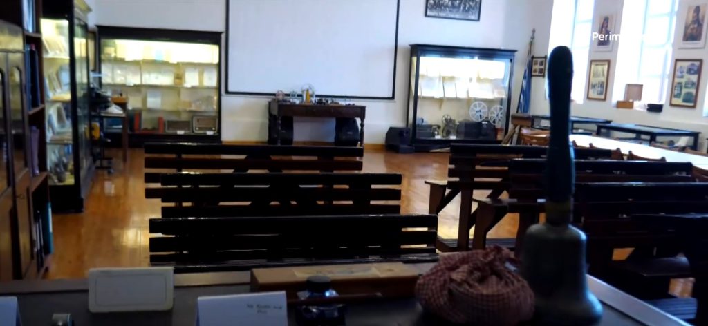 Κέρκυρα: Πιστή αναπαράσταση σχολικής τάξης παλαιότερων δεκαετιών