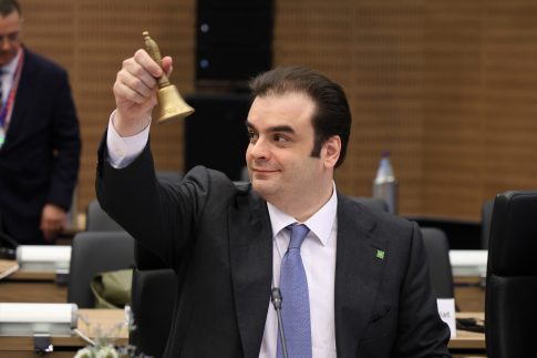 ΔΕΥΑΜΒ: Καμία ευθύνη της επιχείρησης για τη ρύπανση στο λιμάνι του Βόλου