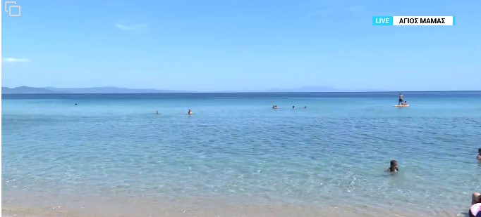 Χαλκιδική: Πλημμύρισαν ντόπιους και ξένους επισκέπτες οι παραλίες