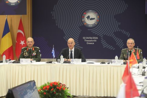 Πέθανε ο ποιητής Μιχάλης Γκανάς