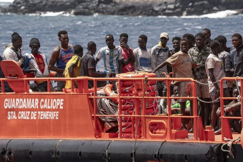 <br>Νεκρά ζώα εντοπίστηκαν στον Ίασμο Ροδόπης – Σε σκουπιδότοπο έχουν μετατραπεί οι παλιές εγκαταστάσεις της ΕΑΣ