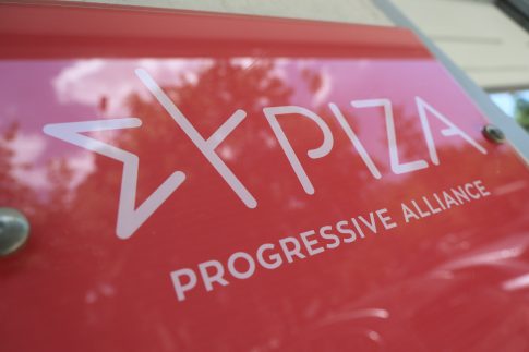 Από το Cut Piece στη σύγχρονη σκηνή: η Xie Rong και η performance ως φορέας μνήμης