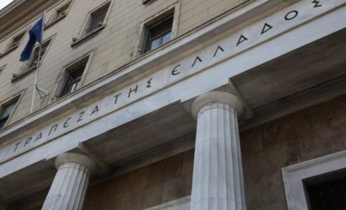 Φωτιά στο Αιγάλεω: Συνεχίζει να καίει για πάνω από 16 ώρες – Αναζωπύρωση και διακοπή κυκλοφορίας στην Ορφέως